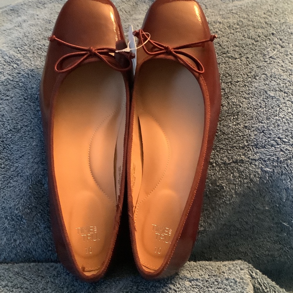 Time and Tru Burgundy Square-Toe Ballet Flats with Bow